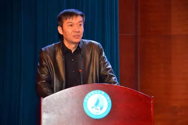 迢迢远来客,汲汲亲子情内地*疆新**班优秀学生家长团到崂山二中考察