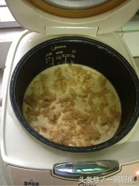 怎么用电饭锅做出蓬松柔软的蛋糕,用电饭煲做出蓬松柔软的蛋糕