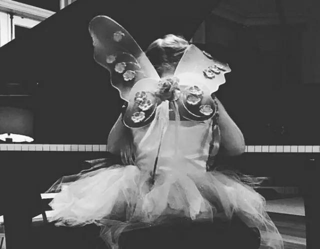 年收入6亿元的贝克汉姆家是如何养娃的？