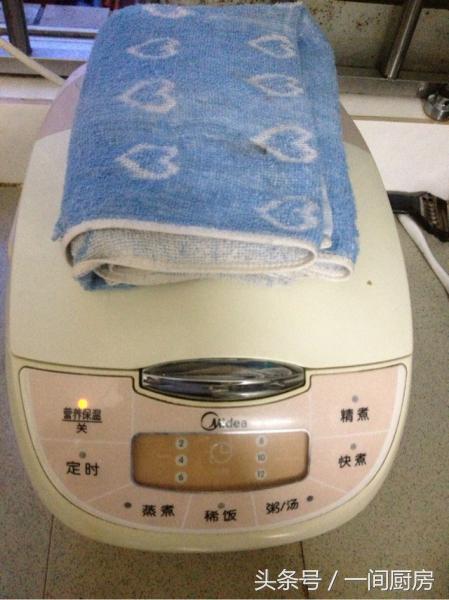 怎么用电饭锅做出蓬松柔软的蛋糕,用电饭煲做出蓬松柔软的蛋糕