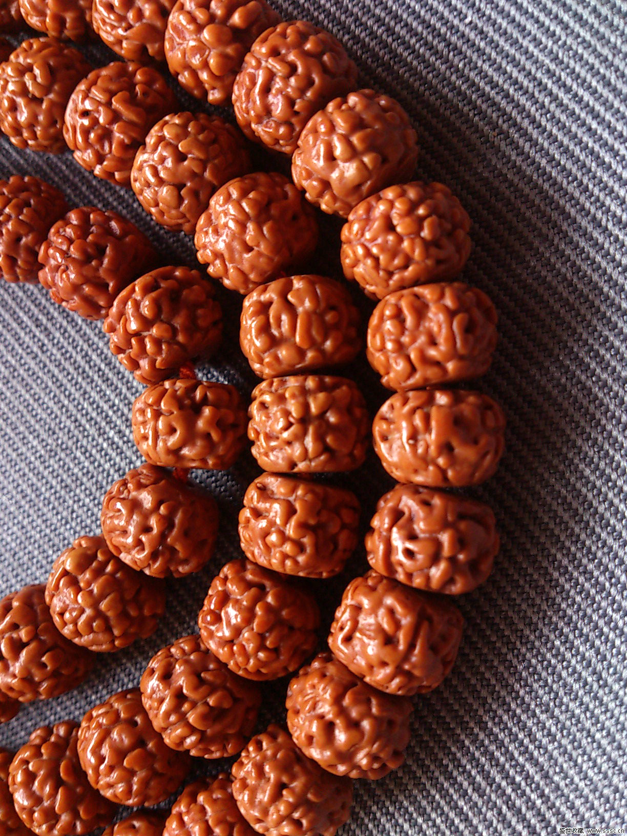 文玩小金刚入门玩什么,老手才知道的金刚盘玩方法