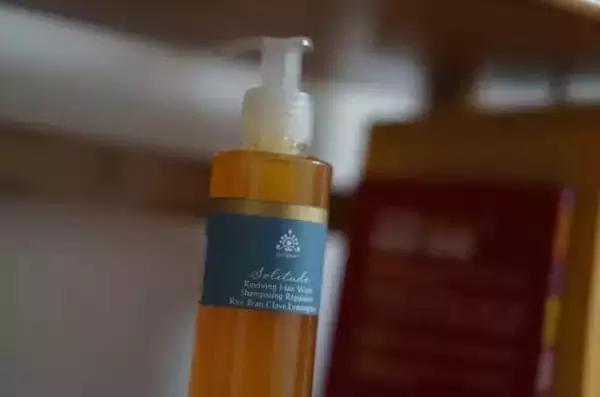 机场免税店什么东西最值得买,机场免税店的东西便宜吗