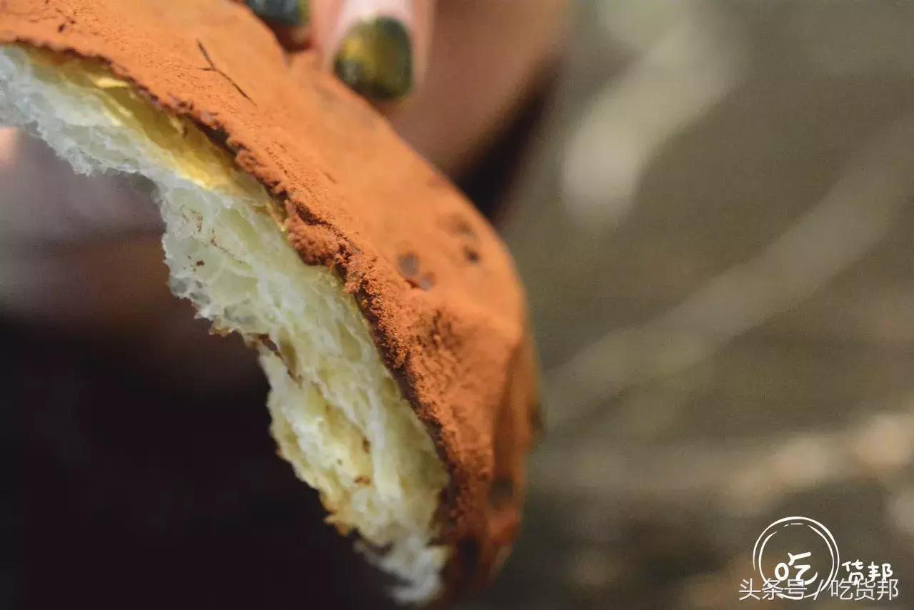 脏脏包网红食物测评,网红脏脏包里面没有爆浆