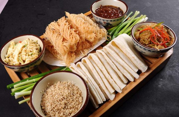 烙馍卷馓子徐州,徐州特产手工馓子店