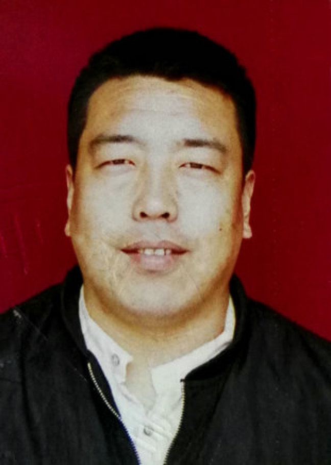 朴喆国画菊花作品欣赏,菊花罐子写意国画欣赏