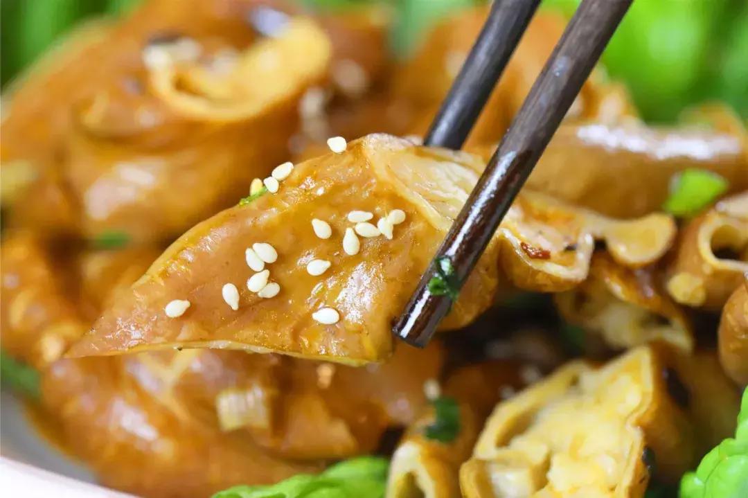 火锅店老板公开道歉事件,黑心的火锅店老板