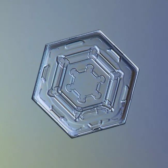 历时8年用微距镜头拍摄的雪花,超级微距拍摄雪花