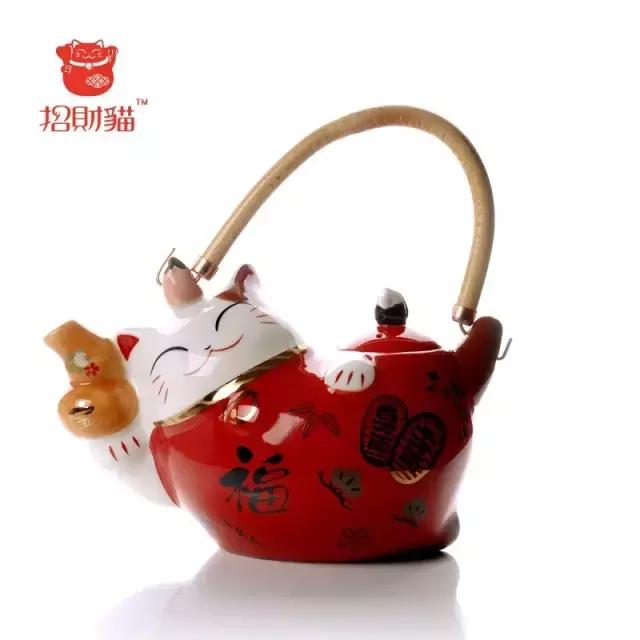 陶瓷摆件猫 (瓷摆件猫)