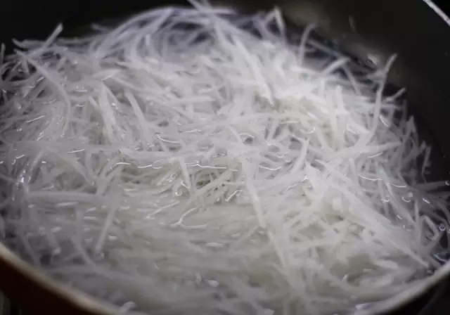 胡萝卜馅饺子100种饺子馅的配方,饺子馅调汤多肉嫩