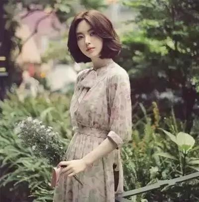 圆脸适不适合狼尾中分卷发,圆脸配高层次中分烫卷发图片