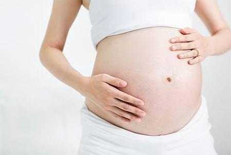 孕妇预产期迟迟不发动的原因,孕妇预产期超了好几天不生怎么办