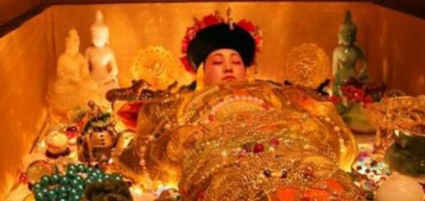 慈禧陵墓里有多少个宝贝,慈禧陵墓宝贝价值多少两