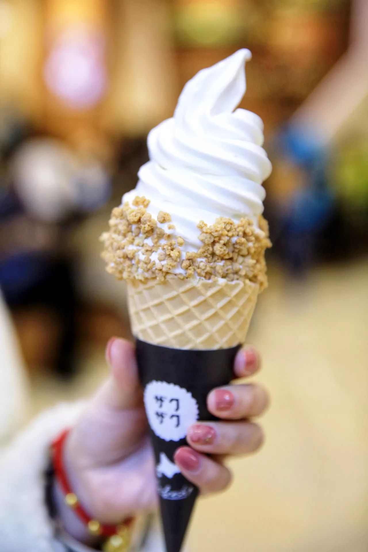 永远在限购的东京超人气泡芙棒，只开30天的魔都网红冰淇淋来杭州