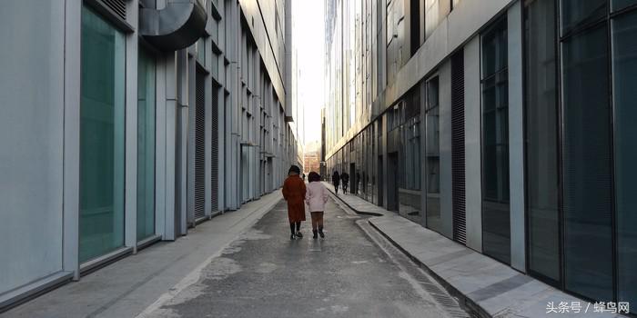 全面屏荣耀畅玩7x有几种颜色,荣耀畅玩7x全网通版翻页图