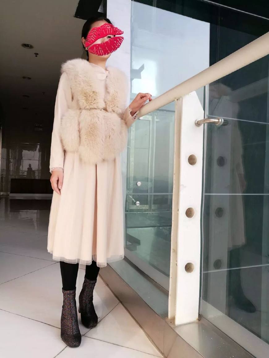 皮草背心马甲搭配保暖,皮马甲怎么穿保暖