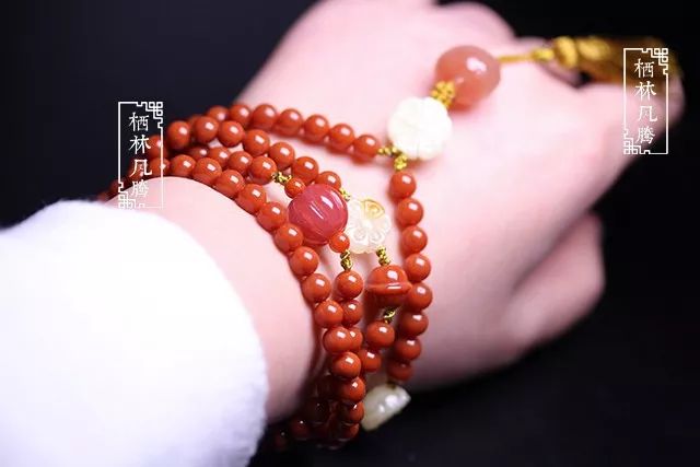 火焰南红和冰飘南红哪个值钱,南红冰飘和火焰纹的区分