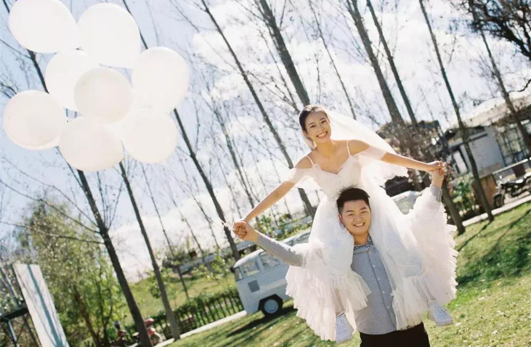 最推荐的3种婚纱照风格,4种经典婚纱照风格
