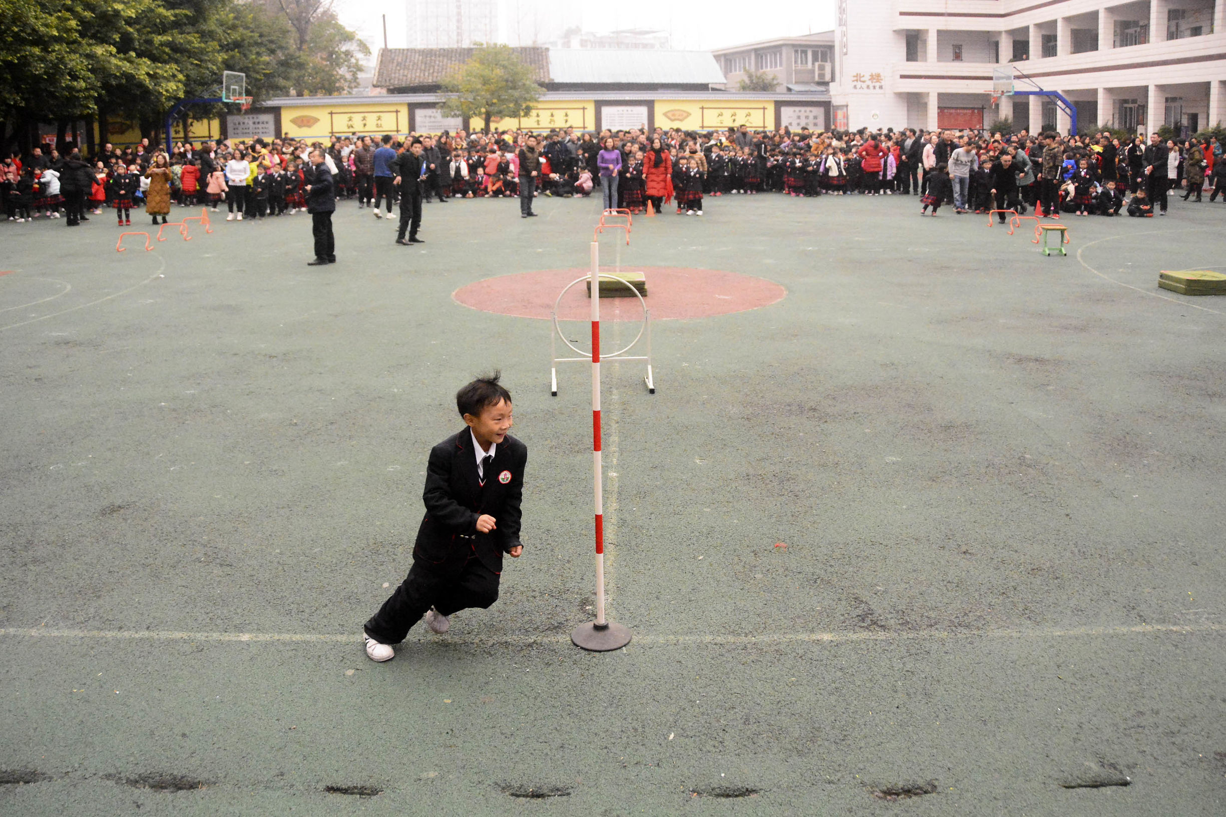 冬季亲子运动会游戏大班,巴州三中运动会