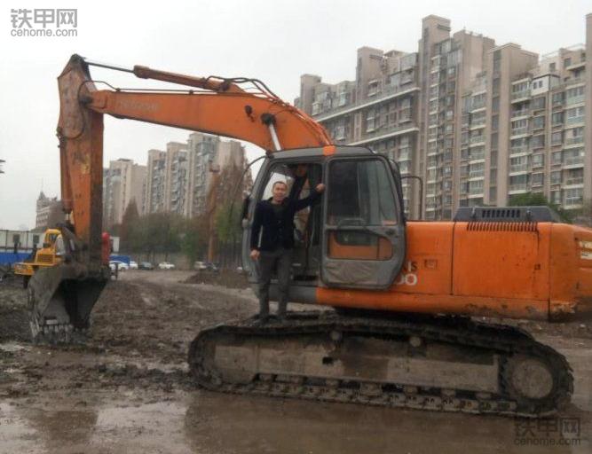 开了3年的挖机,开了20年挖掘机