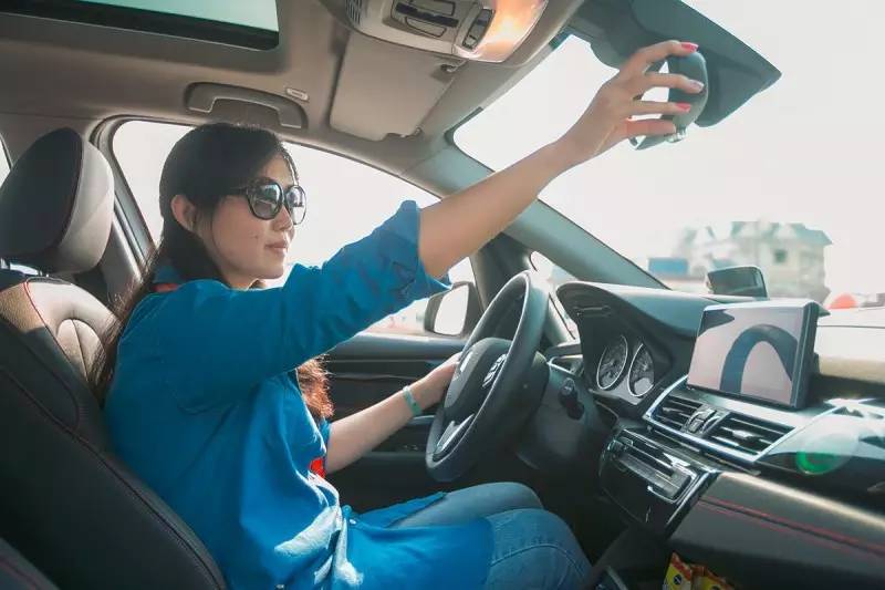 宝马疯了吗?请了5个辣妈带娃来试驾!(超级彩蛋在结尾)