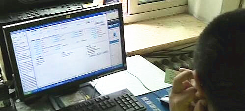 石家庄一辆白色面包车很可疑民警拦停后却发现事情没那么简单！