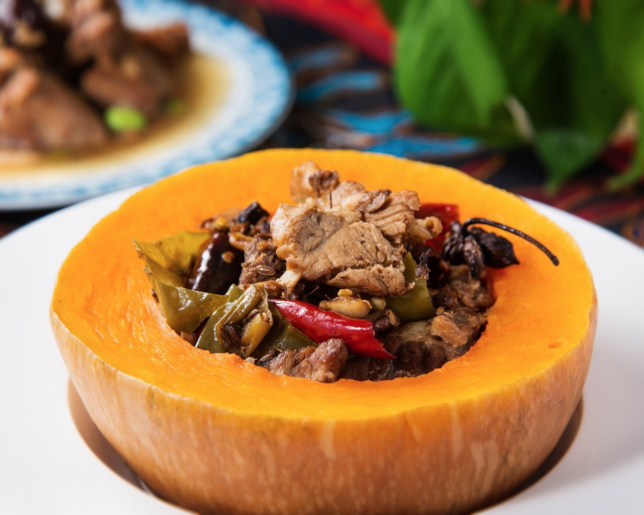 绻佽姳浼奸敠缇庨鍒嗕韩,绻佽姳浼奸敠鐑归オ姣旇禌浣滃搧