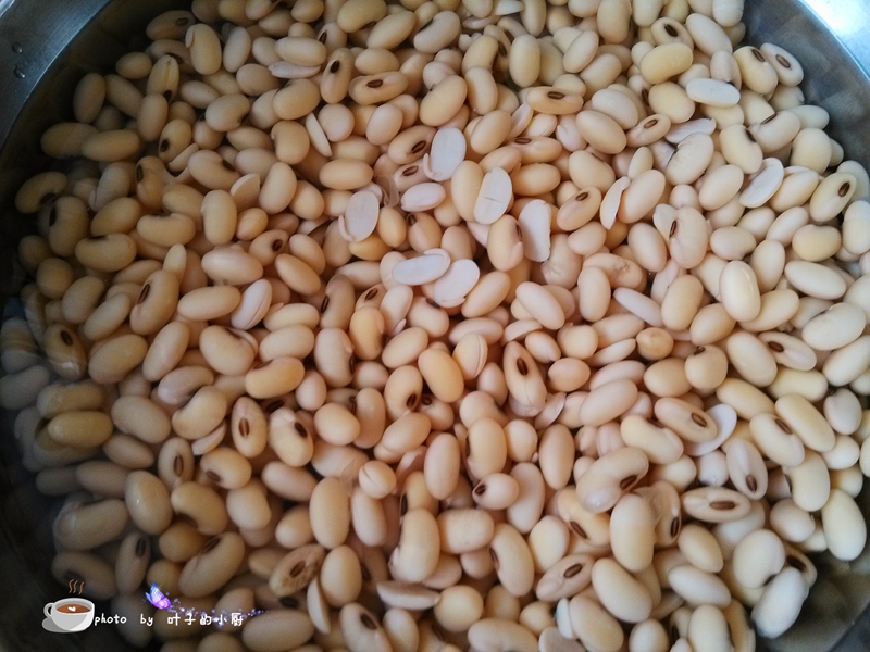 彩椒酱拌饭拌面非常好吃,在家自制万能香菇酱拌饭拌面口感