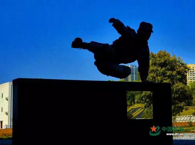 当兵好不好,军校里当兵怎么样