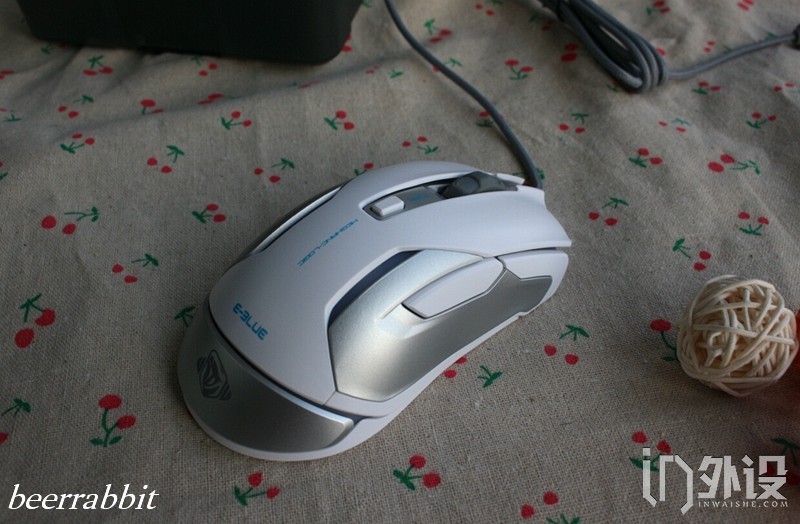 宜博疾光狂蛇,宜博m639鼠标