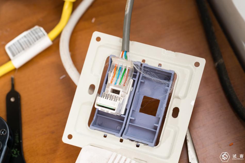 netgear路由器夜鹰r7000,netgear夜鹰r7000路由器