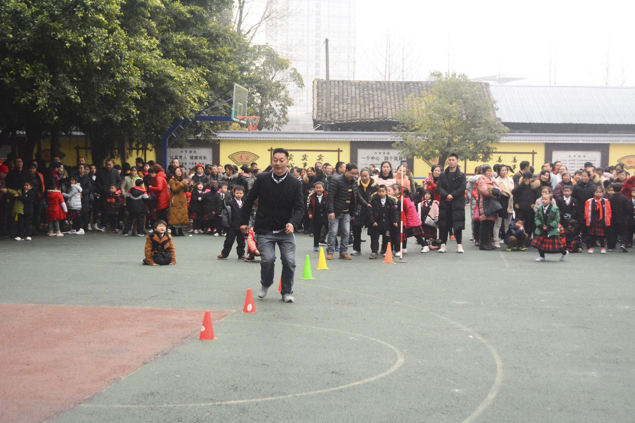 冬季亲子运动会游戏大班,巴州三中运动会