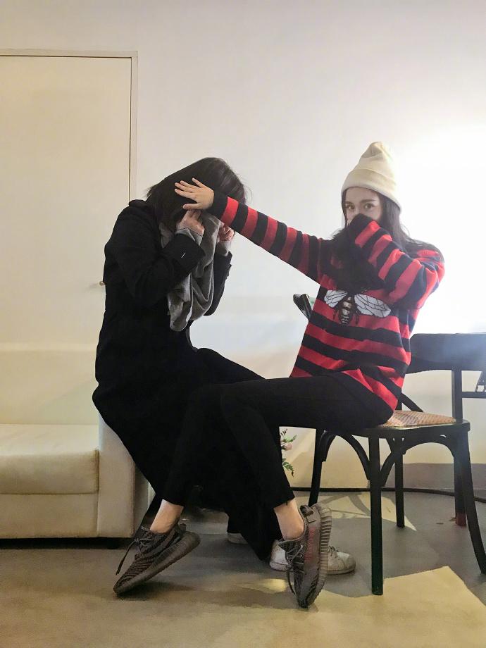 周云鹏杨幂同款,杨幂撞衫周云鹏