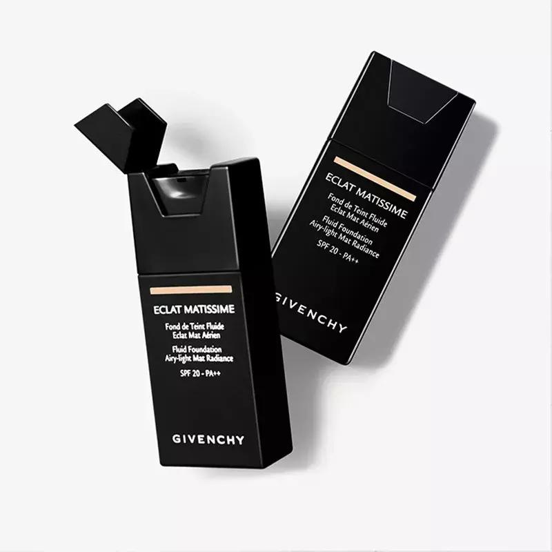 十四岁女孩适用的粉底液,适合皮肤干卡粉的粉底液