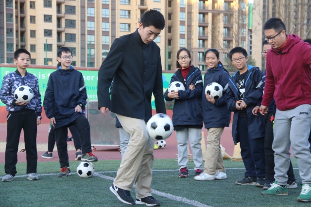 阳光体育快乐童年,阳光体育活力校园