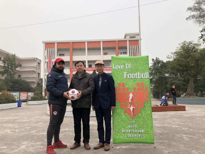 组织学生参加各类公益活动,重庆招募小学生做志愿者