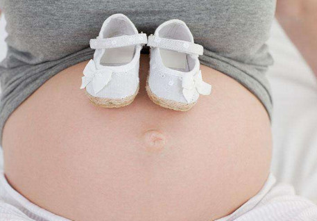 孕初期没有出血没有腹痛会胎停吗,孕早期哪种腹痛是正常的