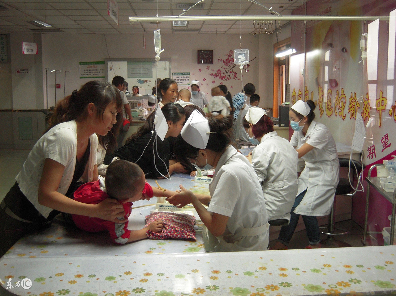 才出生的婴儿生病怎么办理医保,新生儿郑州医保大厅报销需要材料