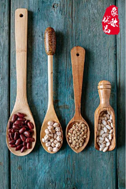 蔬食主义健康生活方式新选择,轻食主义健康饮食成年轻人新追求