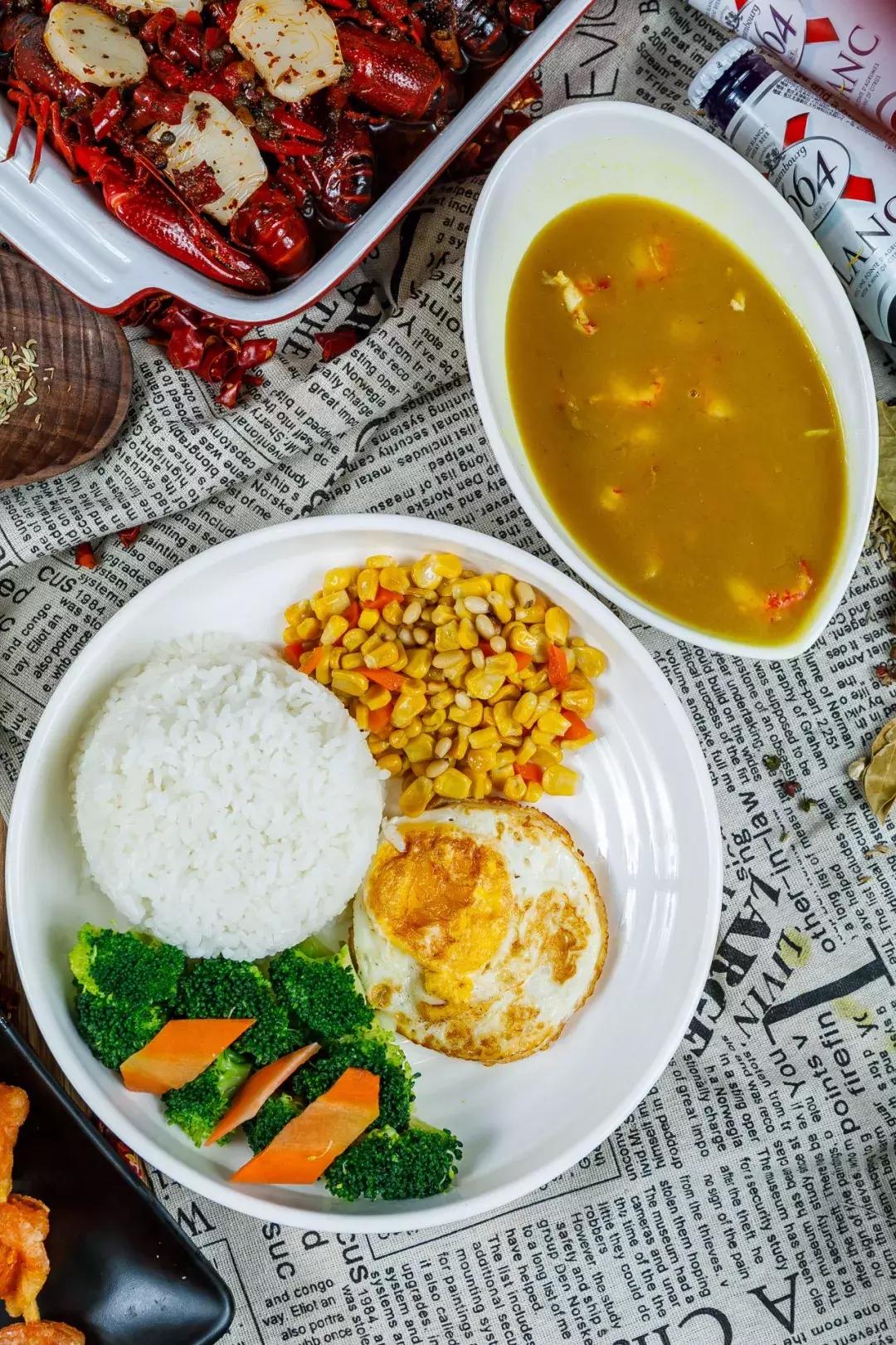 龙虾99元4人餐优惠团购,龙虾九块九包邮