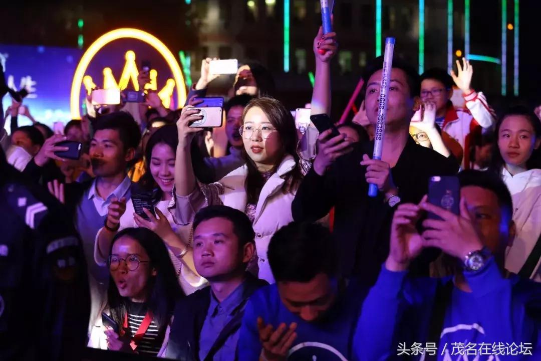 浠婂婕斿嚭鐜板満鍡ㄧ炕鍏ㄥ満,浠婂鍡ㄧ炕鍏ㄥ満鐜板満