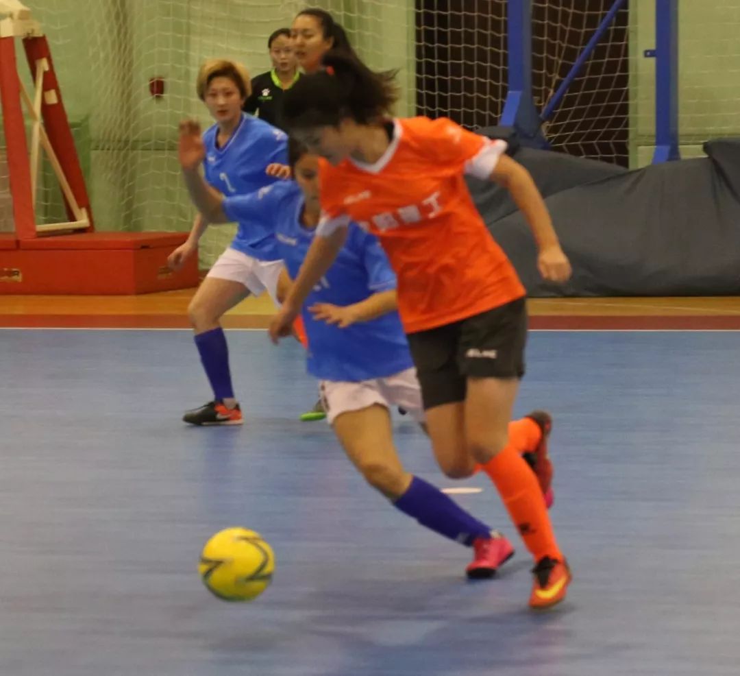 专访全国大学生女子五人制足球锦标赛监督国际级裁判王景东老师