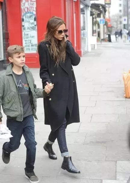 杨幂秋冬新款靴,杨幂热巴唐嫣同款