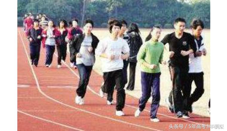 怎样锻炼身体提高学习效率,运动是提高情商的最简单方法