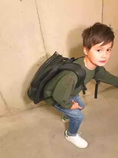 冬季男宝宝整套潮流穿搭,最新春夏韩系男孩穿搭
