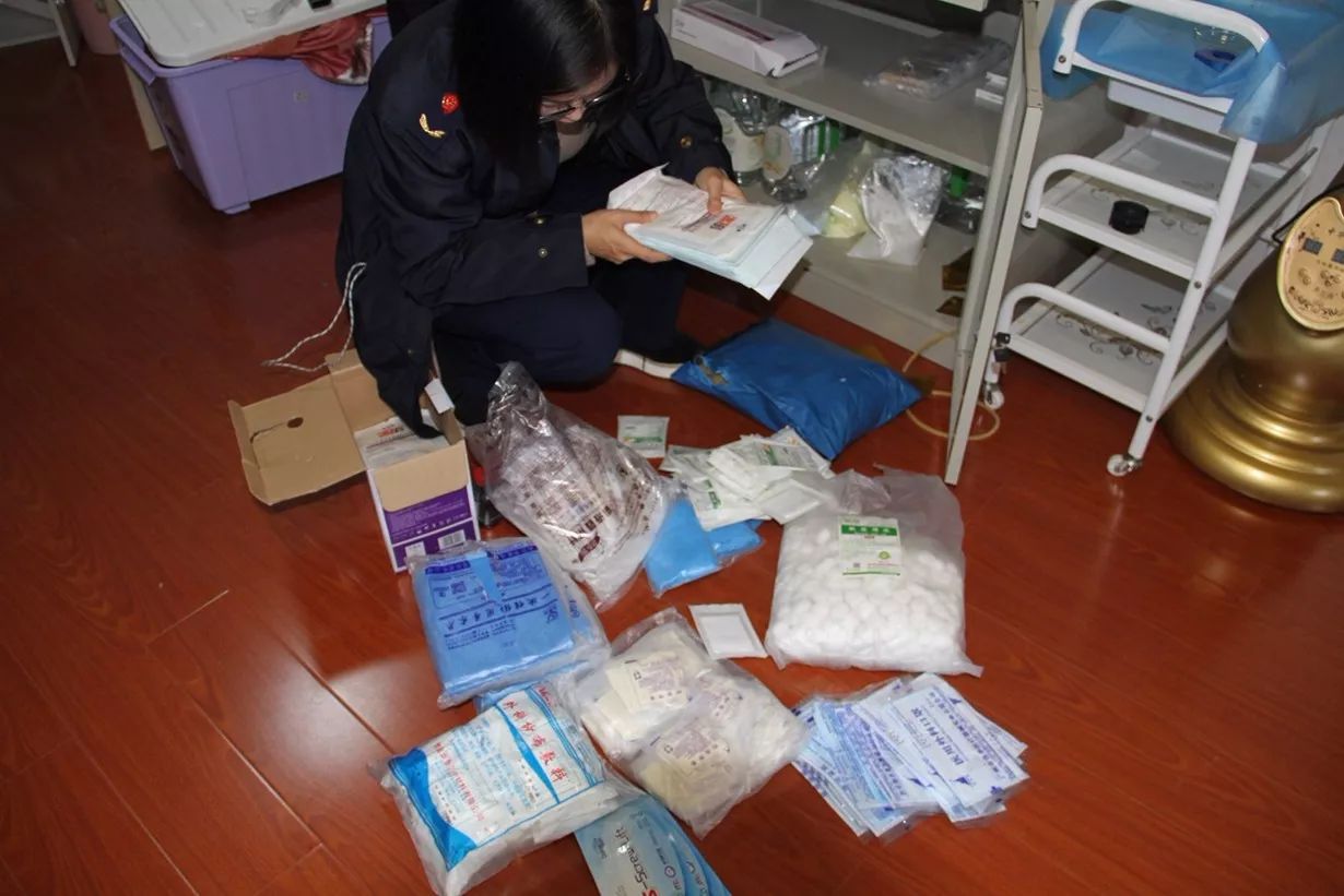 美甲店可以做无针轻医美吗,美甲店里做眉毛为什么那么便宜