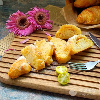 意大利羊角起酥面包,丹麦起酥牛角面包的做法