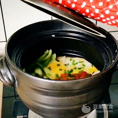 土锅煲仔饭教学,土锅煲仔饭的做法大全