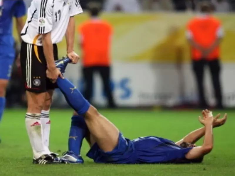 冬天跑步容易抽筋怎么办,跑步抽筋的正确方法图解