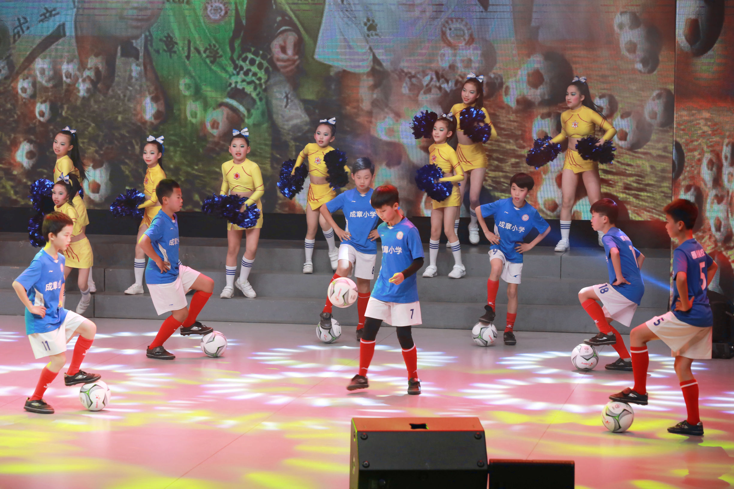 少年足球秀表演,足球秀表演