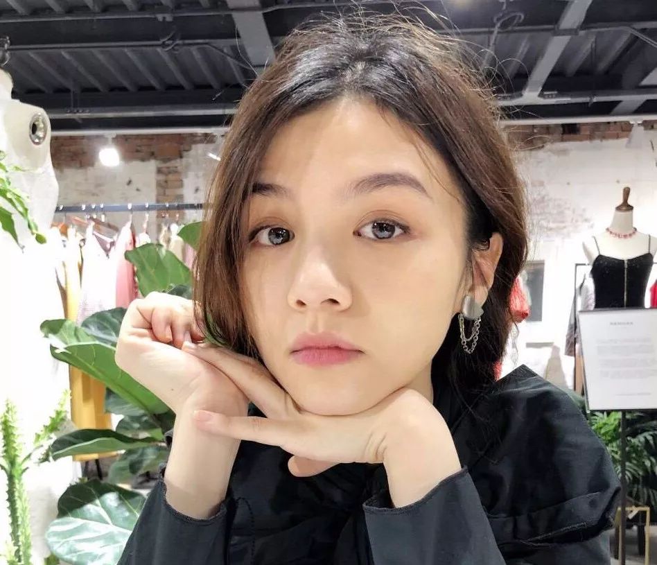 买三个lv包送什么,买lv三合一